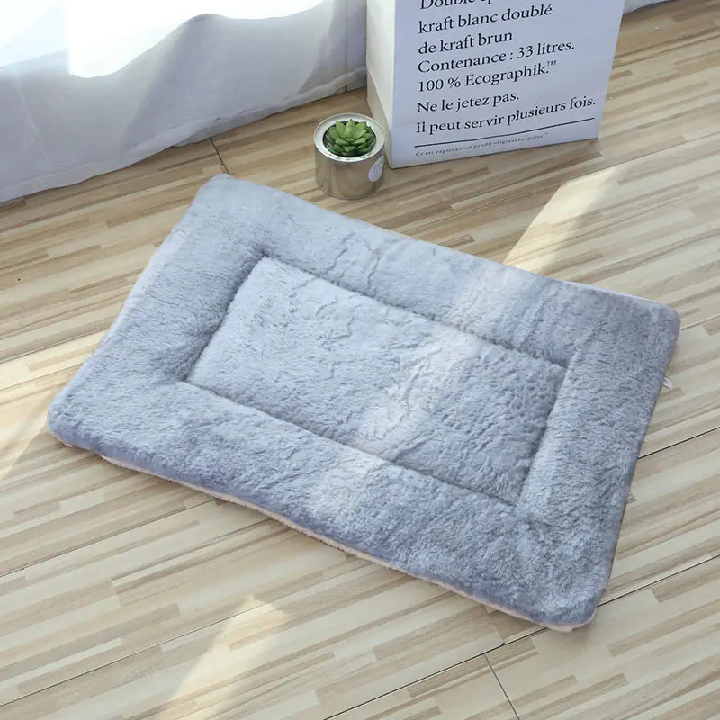 Thick Plush Cat Bed and Dog Blanket with Warm Padding
