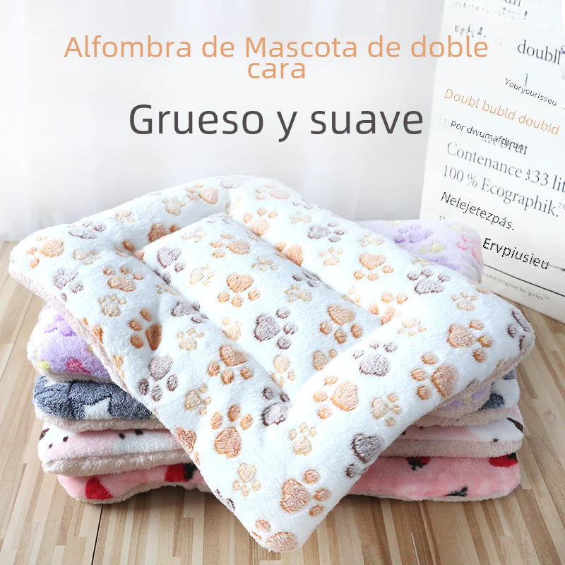 Thick Plush Cat Bed and Dog Blanket with Warm Padding
